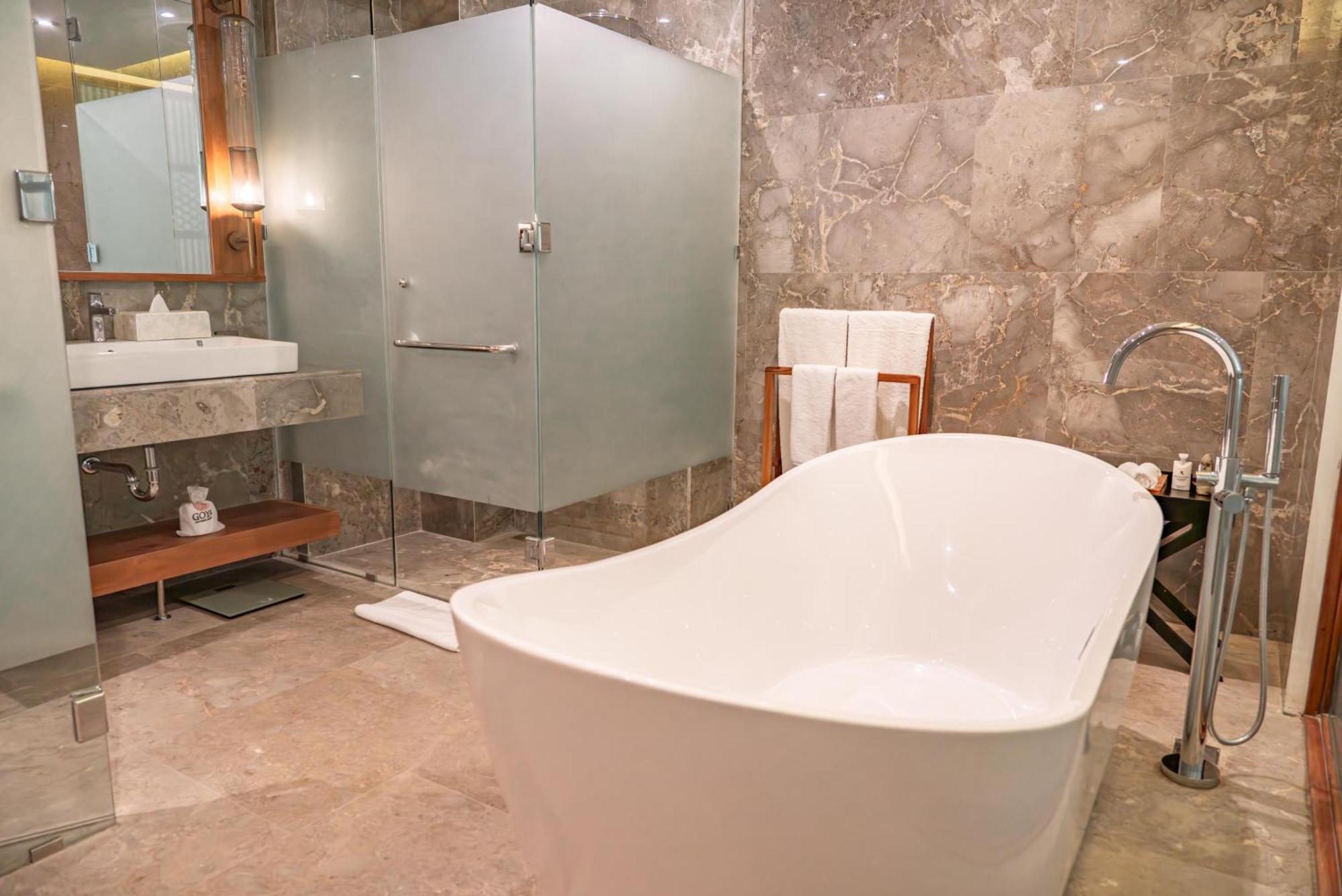 Goya Pool Suite,1686481811:JPEG
